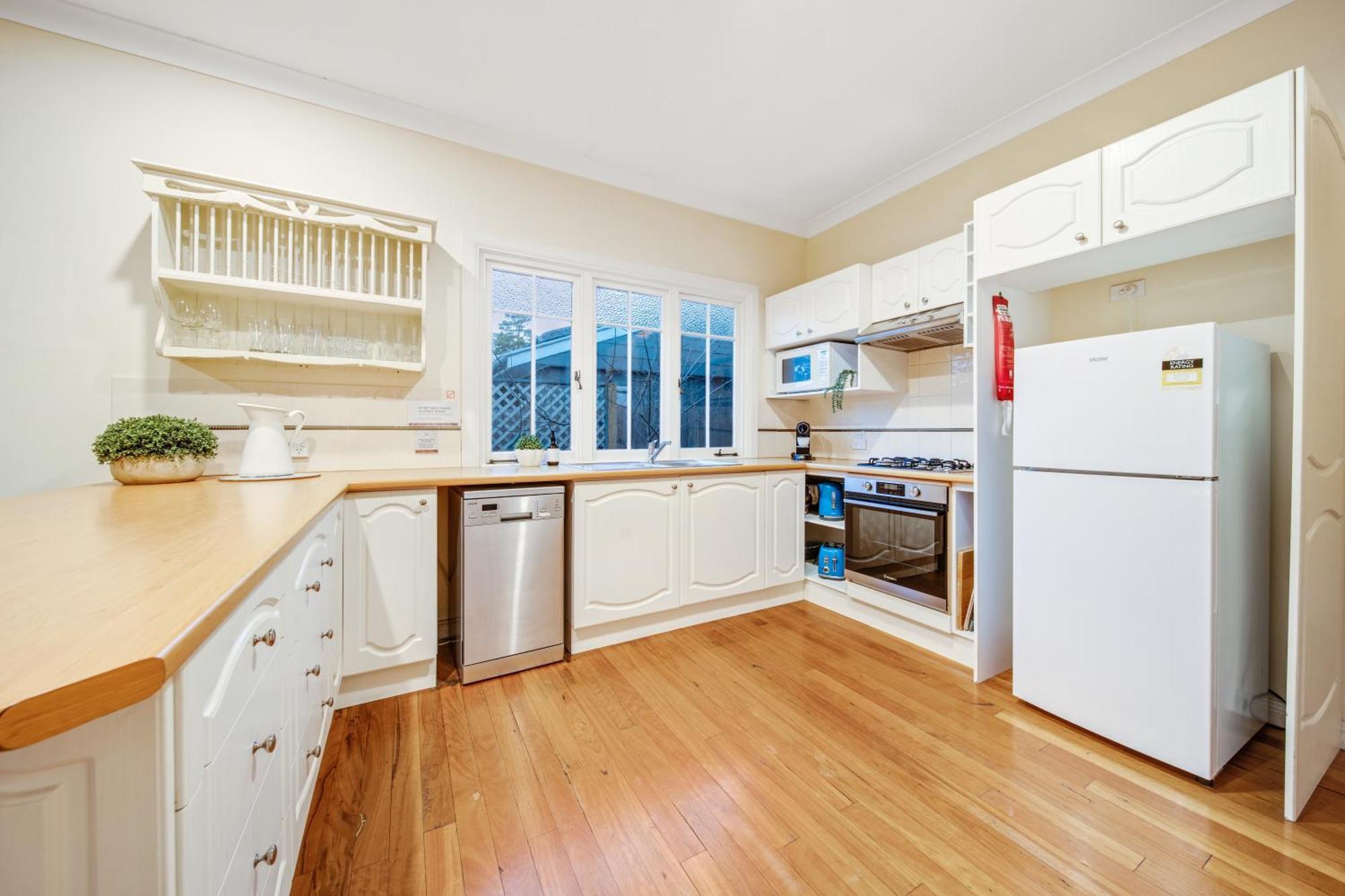 Whispering Pines Cottages Wentworth Falls Szoba fotó