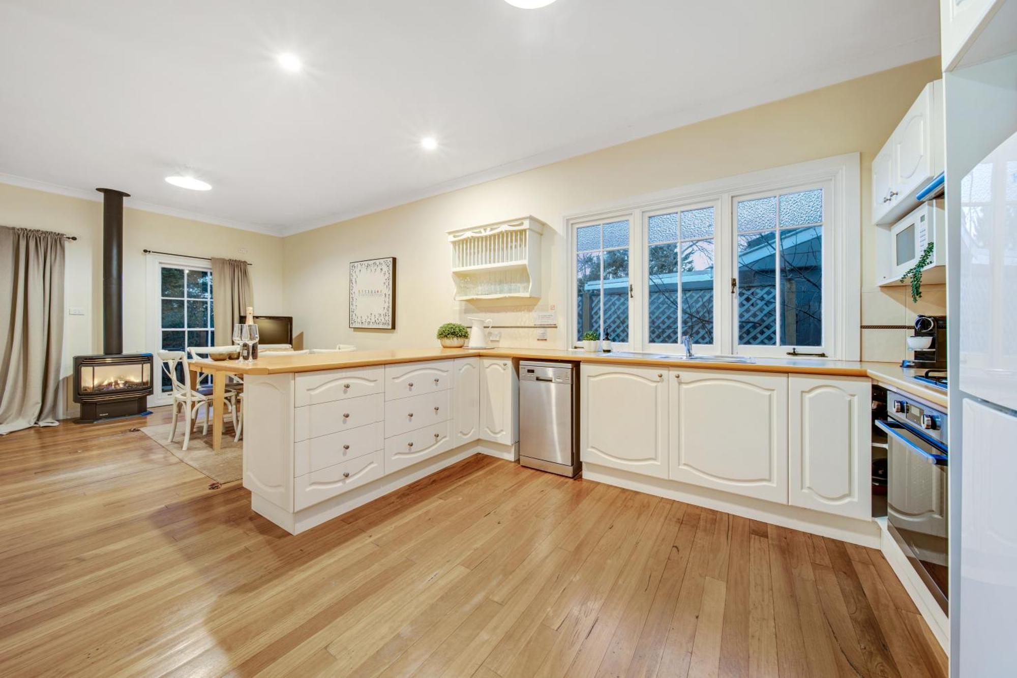 Whispering Pines Cottages Wentworth Falls Szoba fotó